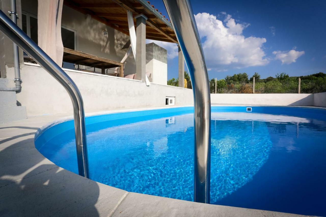 Villa Baras Garden - House With Pool Mirce 외부 사진