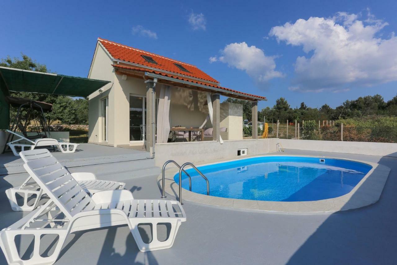 Villa Baras Garden - House With Pool Mirce 외부 사진