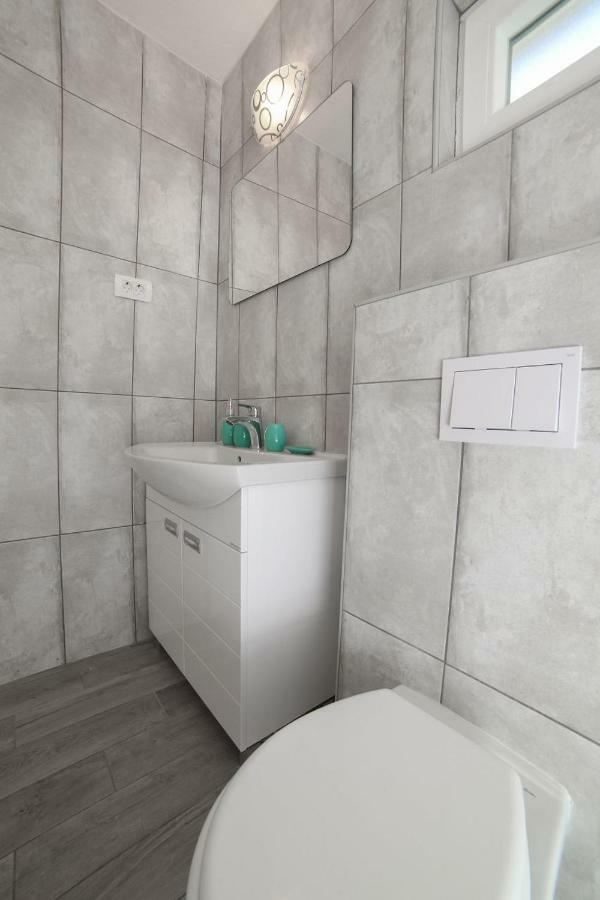 Villa Baras Garden - House With Pool Mirce 외부 사진